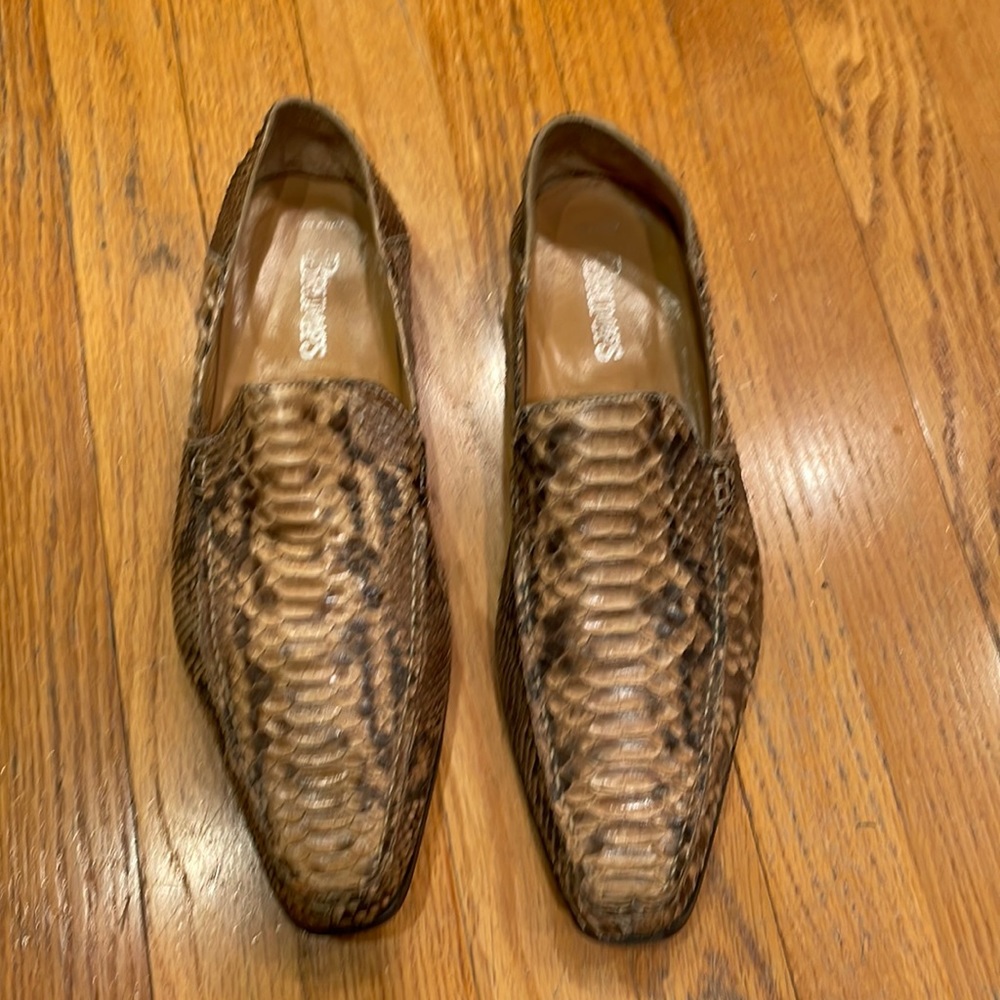 Men’s shoes